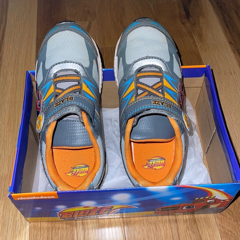 size 12 youth Blaze and the Monster Machines shoes